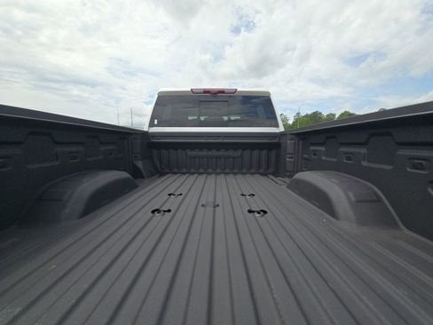 Used 2024 GMC Sierra 2500 Denali w/ Denali Reserve Package AWD/4WD image 11