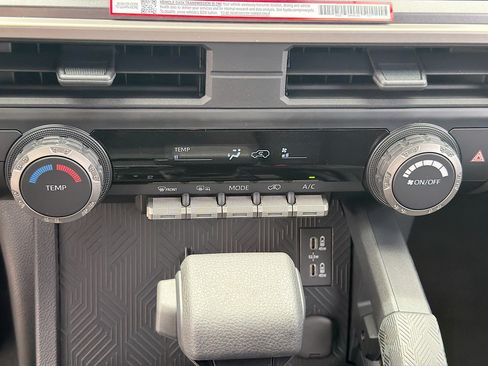 Used 2026 Toyota 4Runner SR5 AWD/4WD image 23