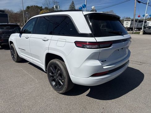 New 2026 Jeep Grand Cherokee Limited AWD/4WD image 3