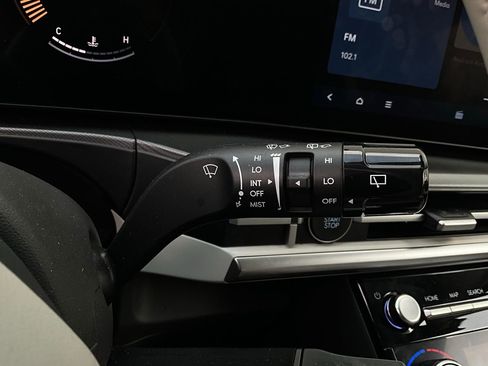 Used 2025 Hyundai Santa Fe SEL image 36