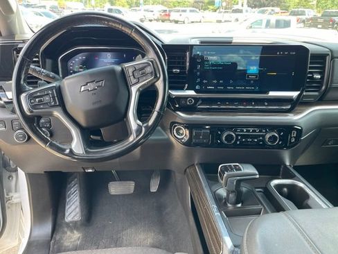 Used 2023 Chevrolet Silverado 1500 LT Trail Boss w/ Protection Package AWD/4WD image 12