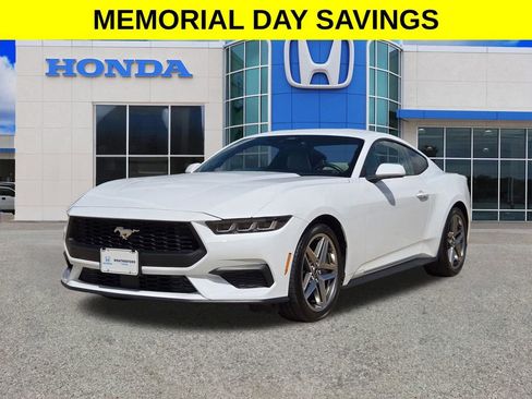 Used 2024 Ford Mustang Premium RWD image 7