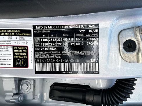 Certified 2026 Mercedes-Benz GLC 300 4MATIC image 11