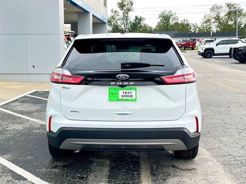 Used 2024 Ford Edge SEL image 5