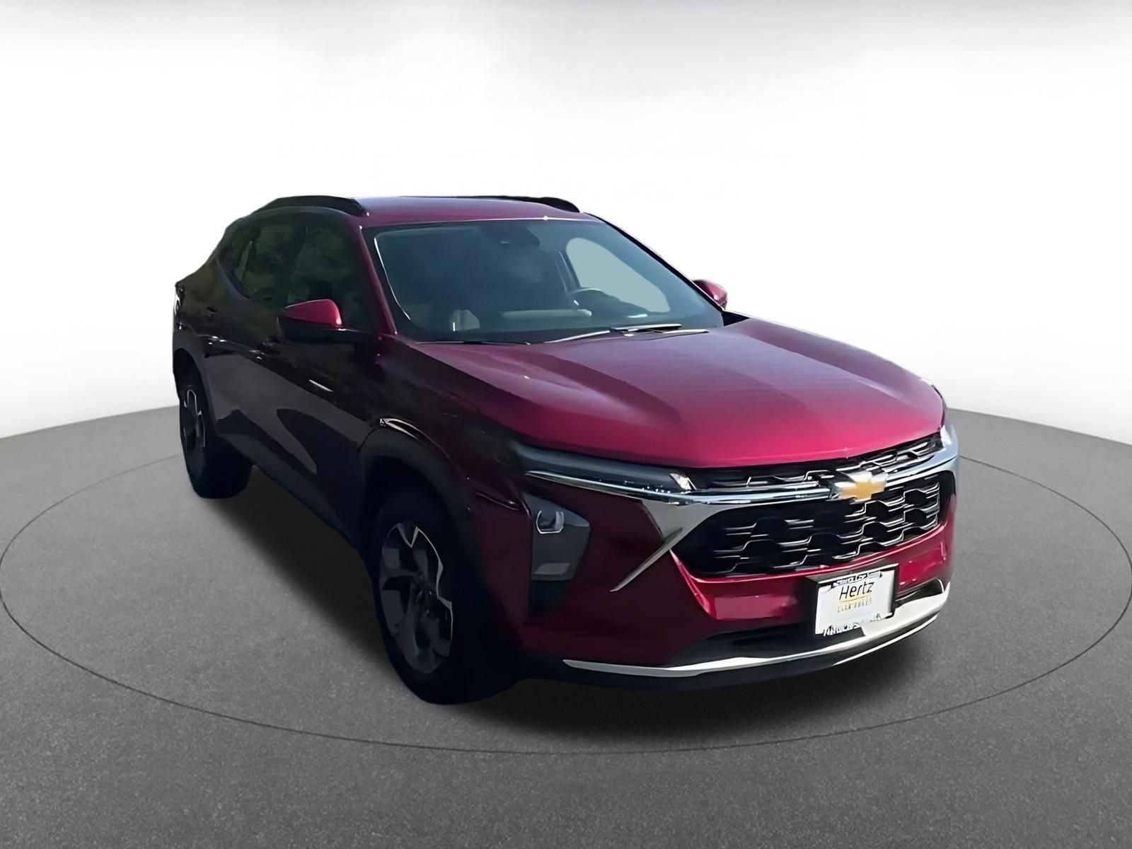 Used 2025 Chevrolet Trax LT FWD image 8