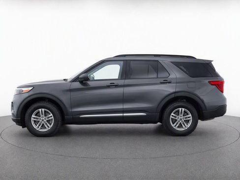 Used 2020 Ford Explorer XLT AWD/4WD image 5