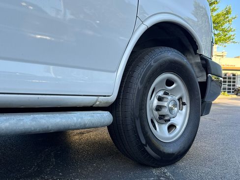 Used 2023 Chevrolet Express 2500 w/ Driver Convenience Package image 11