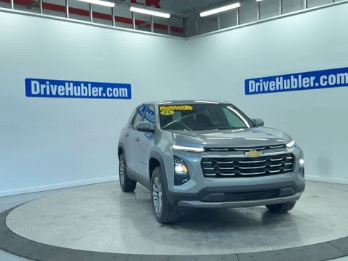 Used 2025 Chevrolet Equinox LT image 5
