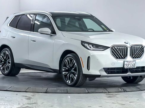 Used 2025 BMW X3 xDrive30i w/ Convenience Package image 9