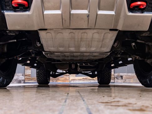 Used 2021 Chevrolet Suburban Z71 w/ Rear Media and Nav Package image 15