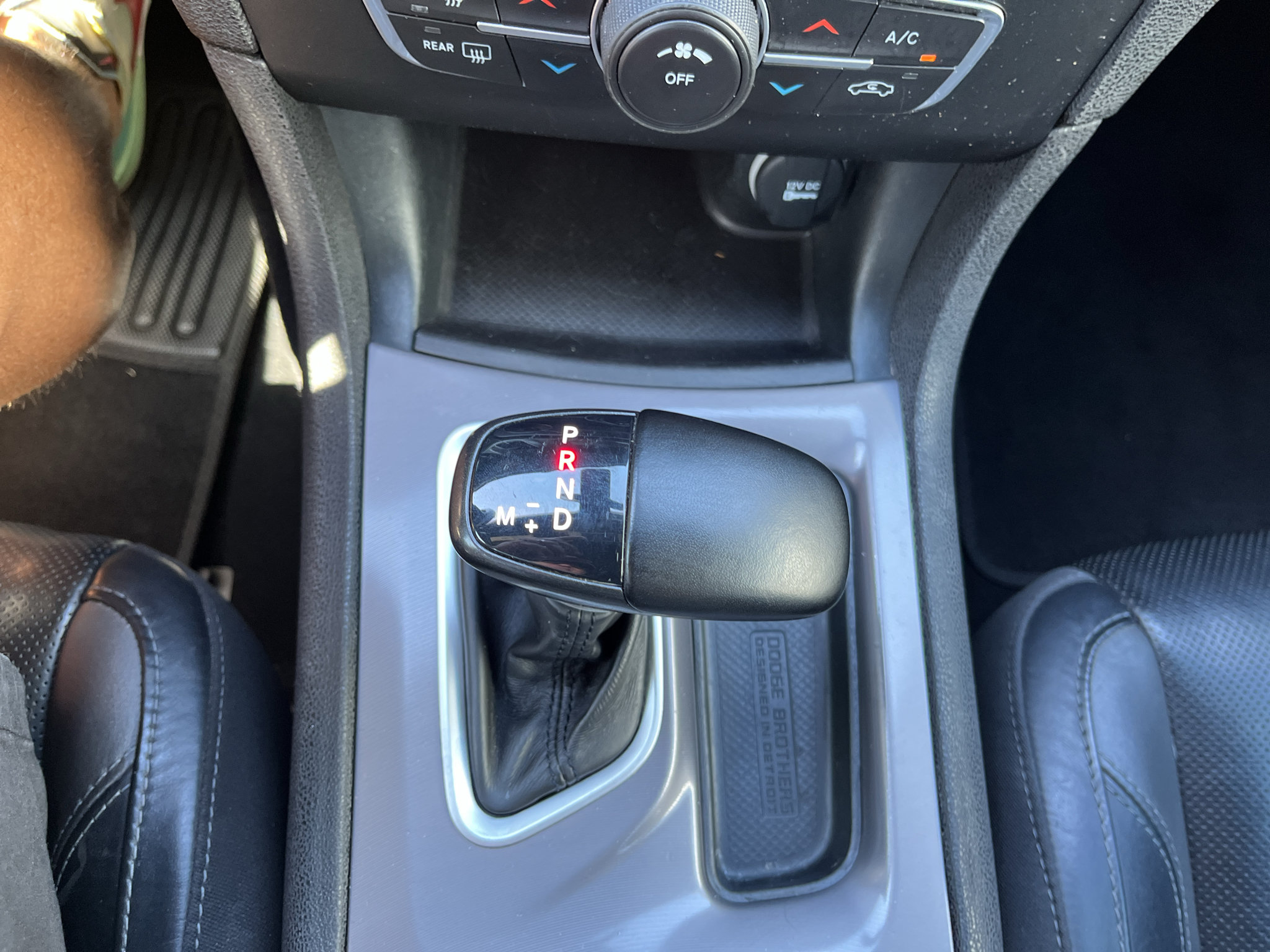 Used 2022 Dodge Charger SXT w/ Leather Interior Group RWD image 22