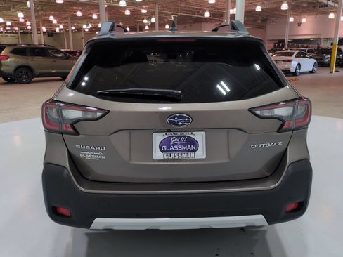 Certified 2024 Subaru Outback Limited AWD/4WD image 5