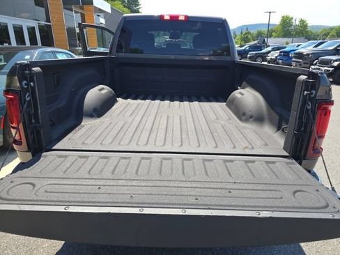 Used 2025 RAM 2500 Big Horn AWD/4WD image 30
