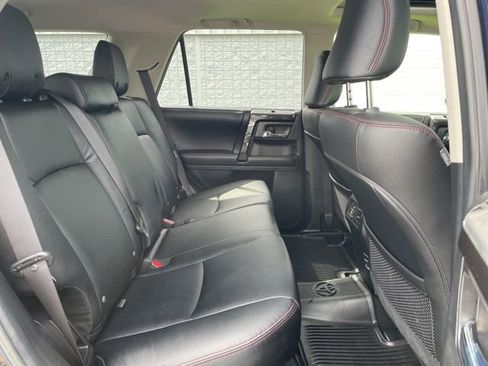 Used 2019 Toyota 4Runner TRD Off-Road Premium AWD/4WD image 15