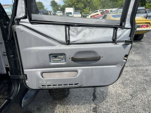 Used 1997 Jeep Wrangler SE AWD/4WD image 16