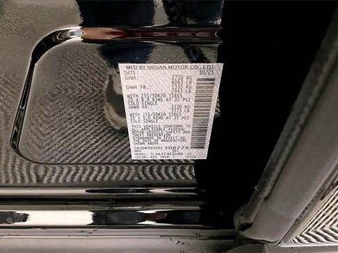 New 2025 Nissan Pathfinder Platinum image 40