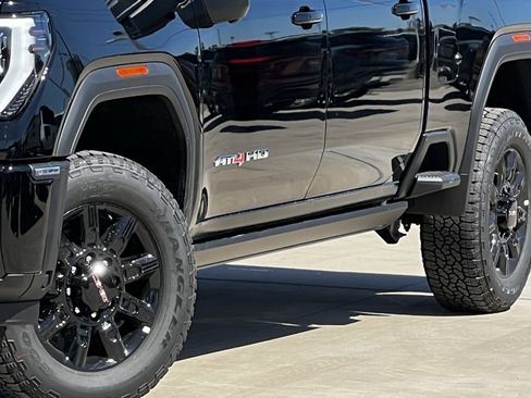 New 2026 GMC Sierra 2500 AT4 w/ AT4 Premium Plus Package image 8