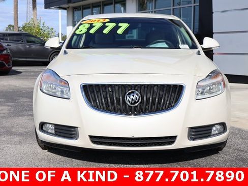 Used 2013 Buick Regal Premium image 3