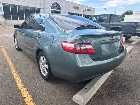 Used 2009 Toyota Camry LE FWD image 9