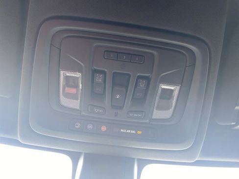 Used 2019 GMC Sierra 1500 AT4 w/ AT4 Premium Package image 39