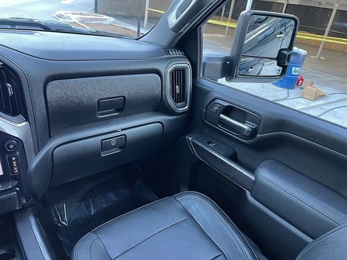 Used 2020 Chevrolet Silverado 2500 LTZ w/ LTZ Texas Edition image 35