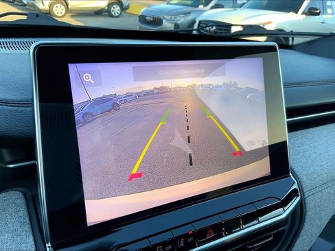 Used 2024 Jeep Compass Latitude image 26