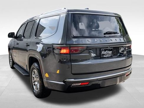 Used 2024 Jeep Wagoneer 4WD w/ Convenience Group I image 9