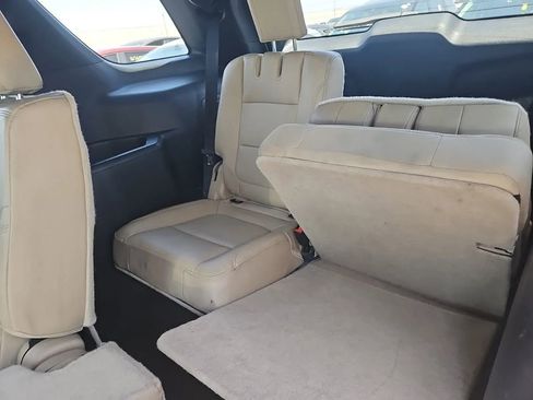 Used 2016 Ford Explorer Limited w/ Equipment Group 301A FWD image 12