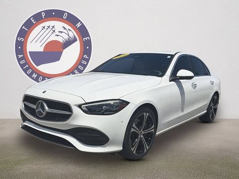 Used 2024 Mercedes-Benz C 300 Sedan image 2