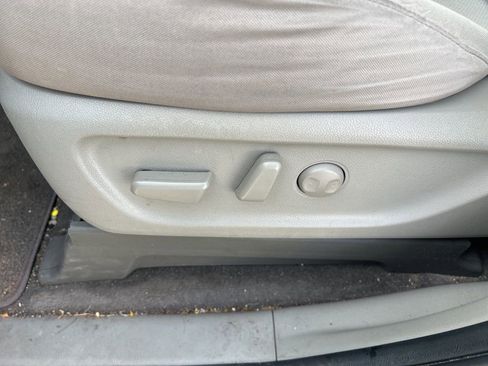 Used 2016 Kia Sedona LX w/ LX Convenience Package image 14