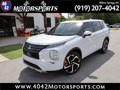 Used 2023 Mitsubishi Outlander SE