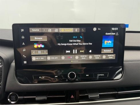 New 2025 Mitsubishi Outlander SE image 17