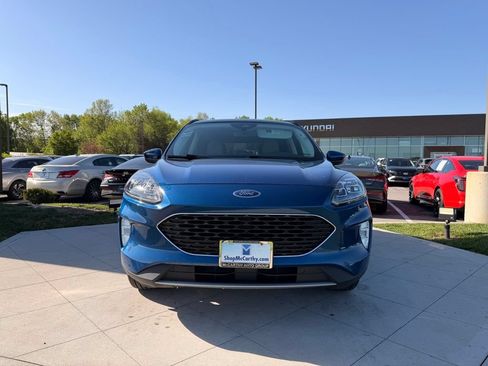 Used 2022 Ford Escape Titanium AWD/4WD image 11
