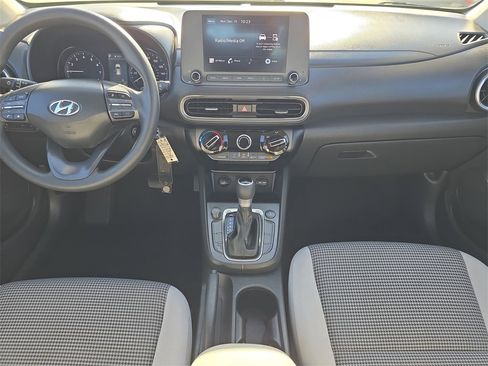 Used 2023 Hyundai Kona SE image 16
