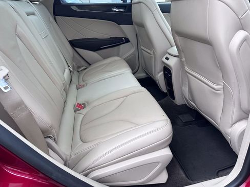 Used 2018 Lincoln MKC Reserve image 34