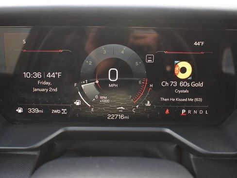 Used 2025 GMC Acadia Elevation image 29