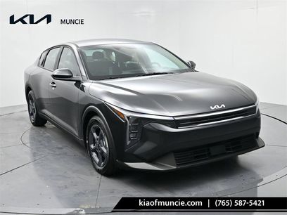 New 2025 Kia K4 LXS