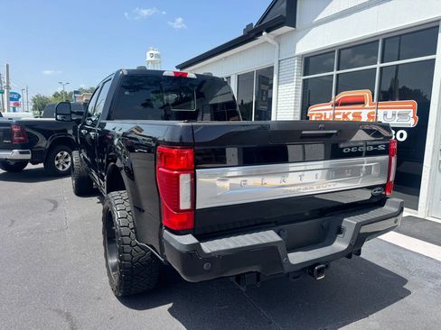 Used 2020 Ford F250 Platinum w/ FX4 Off-Road Package AWD/4WD image 5