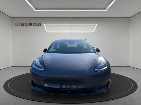 Used 2018 Tesla Model 3 Long Range image 8