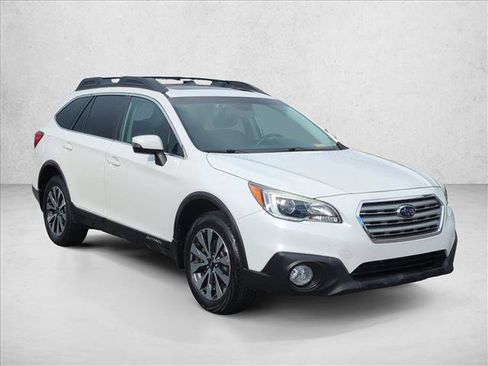 Used 2015 Subaru Outback 2.5i Limited image 3