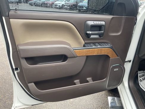 Used 2015 Chevrolet Silverado 1500 LTZ image 22