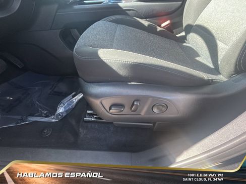 Used 2025 GMC Acadia Elevation image 14