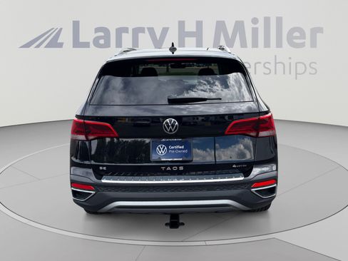Used 2024 Volkswagen Taos SE AWD/4WD image 4