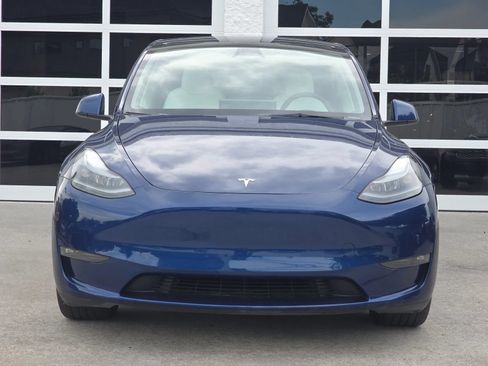 Used 2023 Tesla Model Y Long Range AWD/4WD image 10