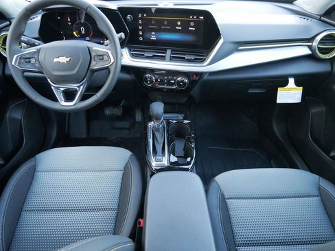 New 2026 Chevrolet Trax LT w/ Driver Confidence Package image 16