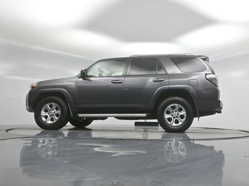 Used 2014 Toyota 4Runner SR5 RWD image 48