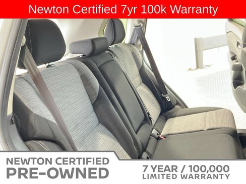 Used 2023 Nissan Rogue SV FWD image 15