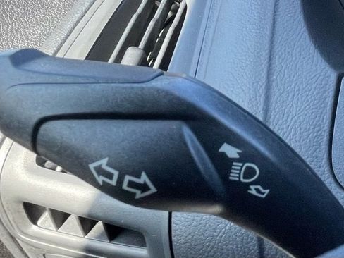 Used 2017 Ford Focus SEL image 19