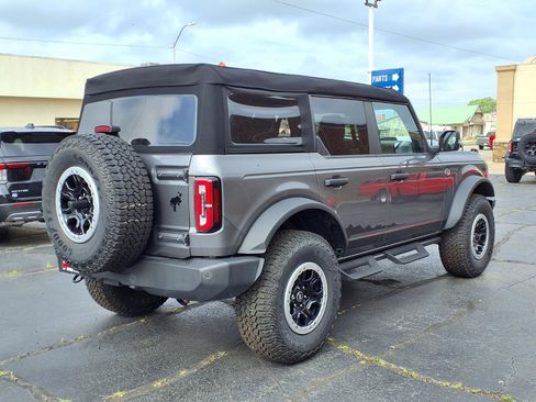 Used 2024 Ford Bronco Wildtrak AWD/4WD image 2