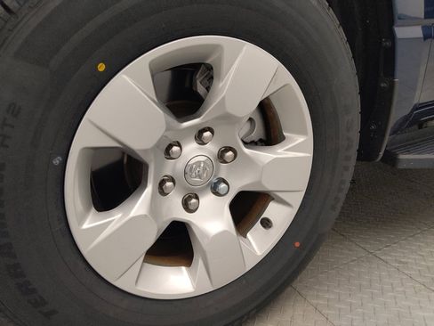 Used 2021 RAM 1500 Big Horn RWD image 31